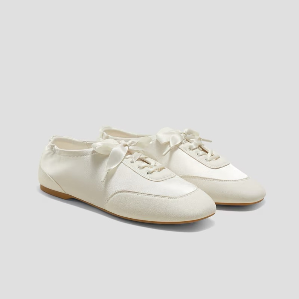 Chic Cream Women's Flats